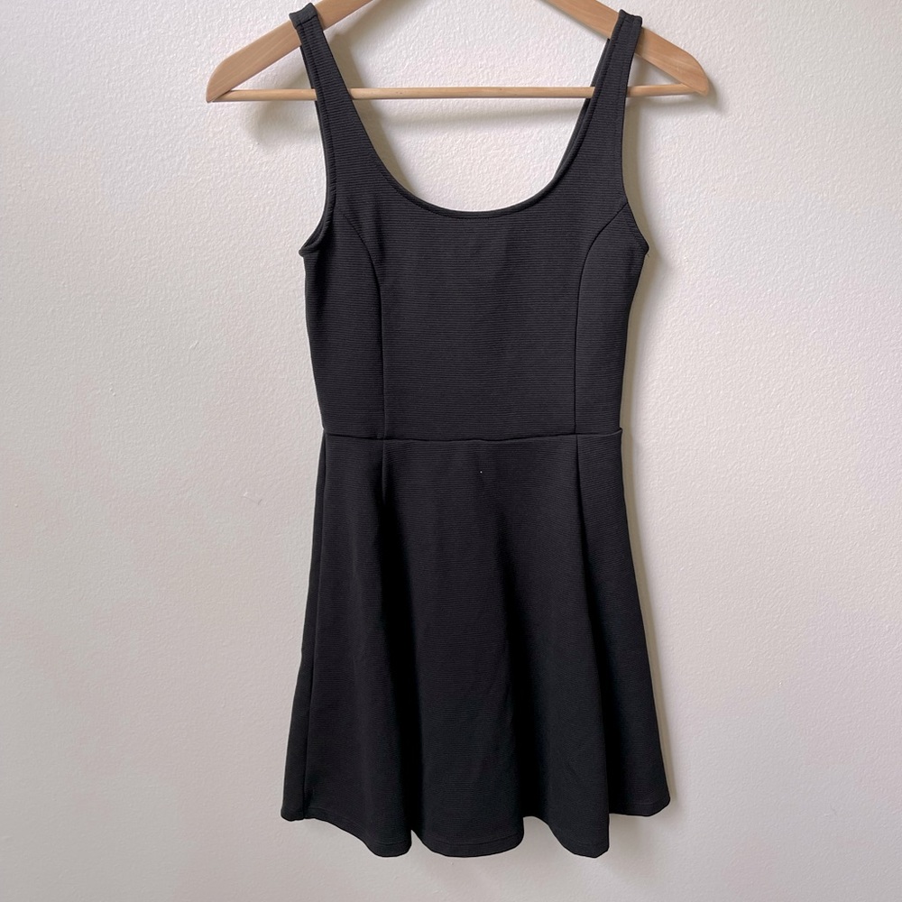 H&M Divided black dress size 4